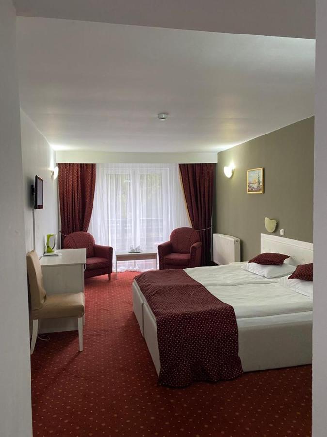 Hotel Miraj - Restaurant & Sauna & Biliard Poiana Brașov Pokój zdjęcie