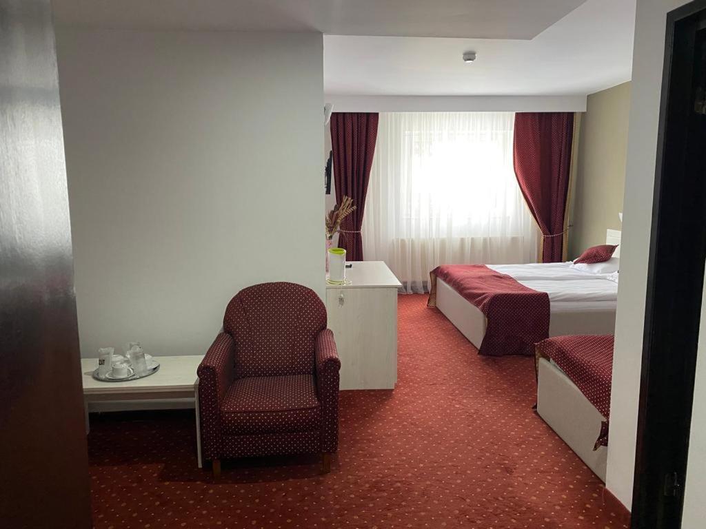 Hotel Miraj - Restaurant & Sauna & Biliard Poiana Brașov Pokój zdjęcie